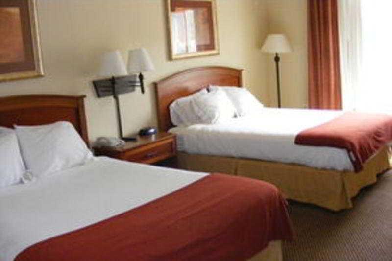 Holiday Inn Express Hotel & Suites Cedar City By Ihg Exterior photo
