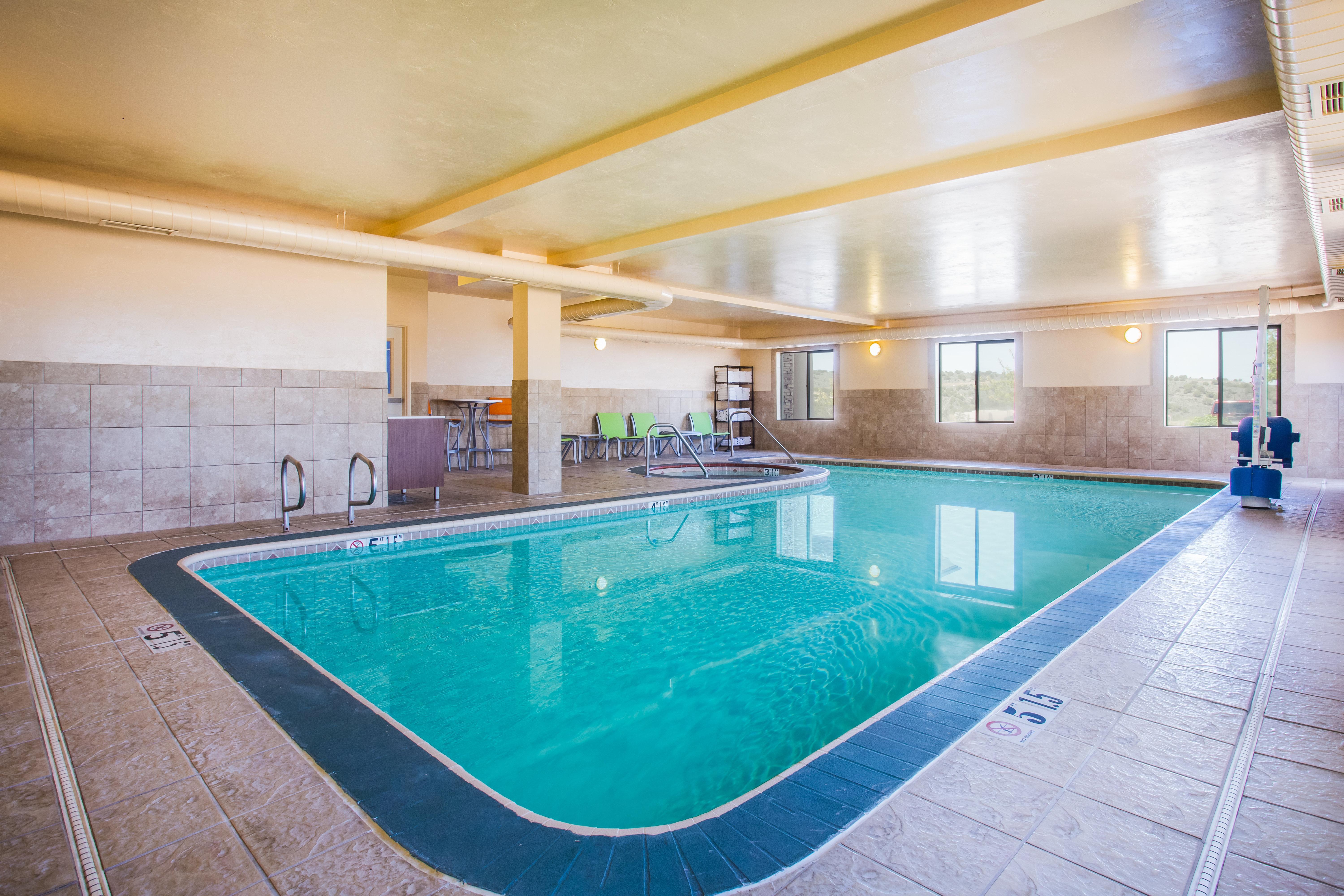 Holiday Inn Express Hotel & Suites Cedar City By Ihg Exterior photo
